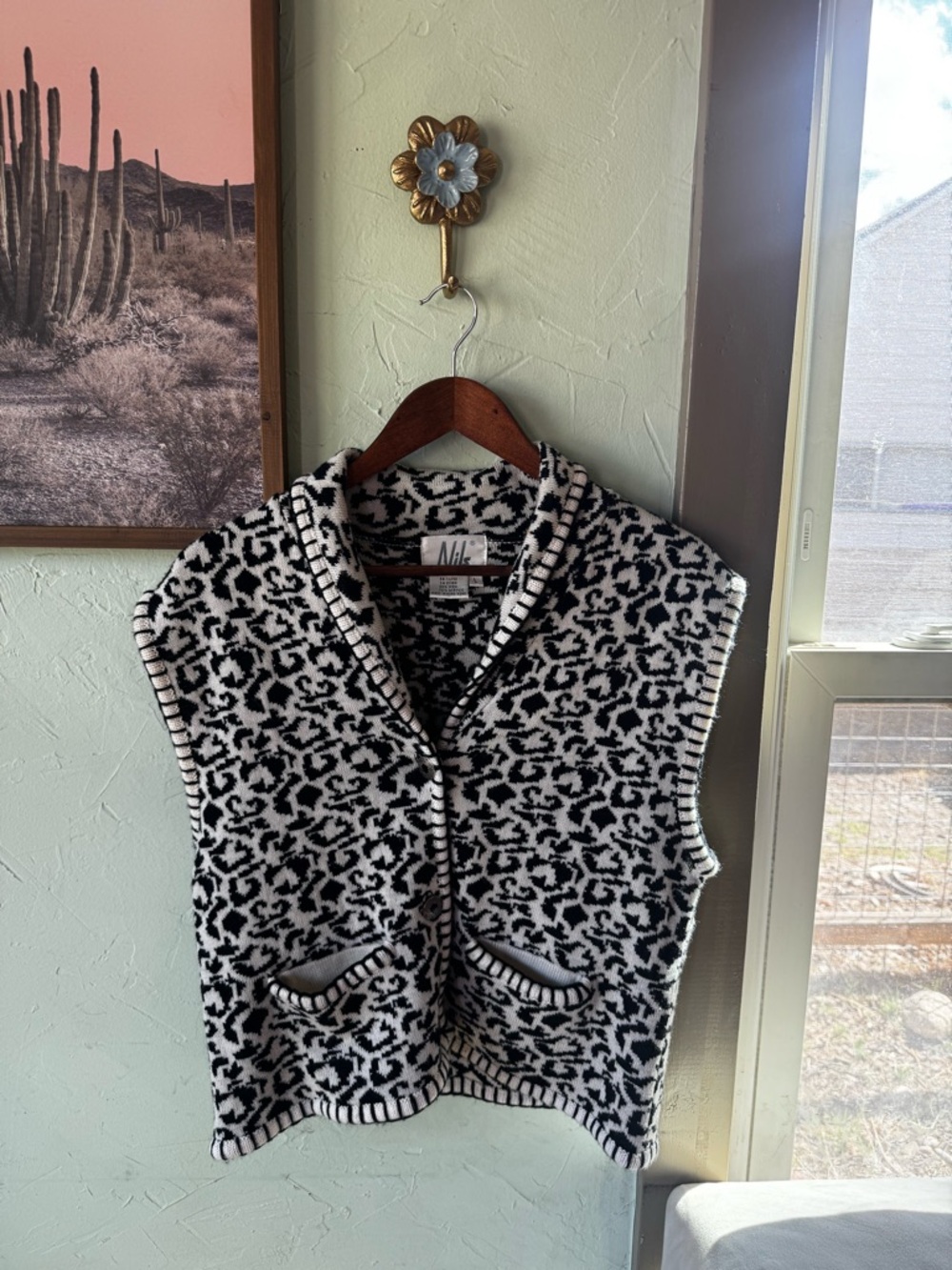 Vintage NILS Embroidered Wool Vest, Size Large Black and White Geometric